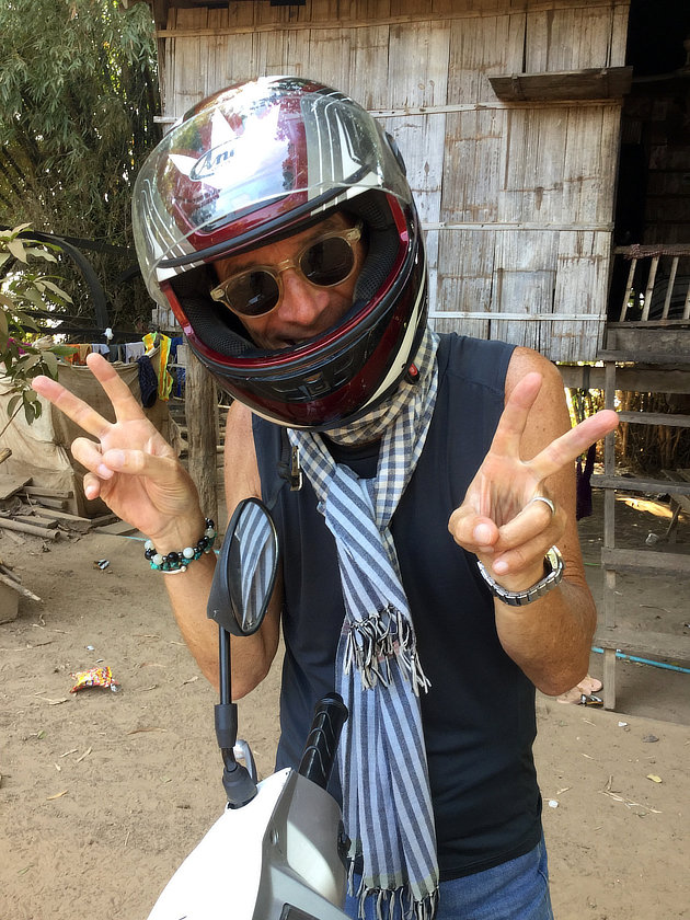 Alain et son casque intégral