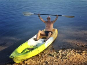 Alain en kayak sur le Mékong