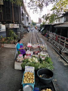 Vendeuse de légumes à Bangkok © Alain Diveu