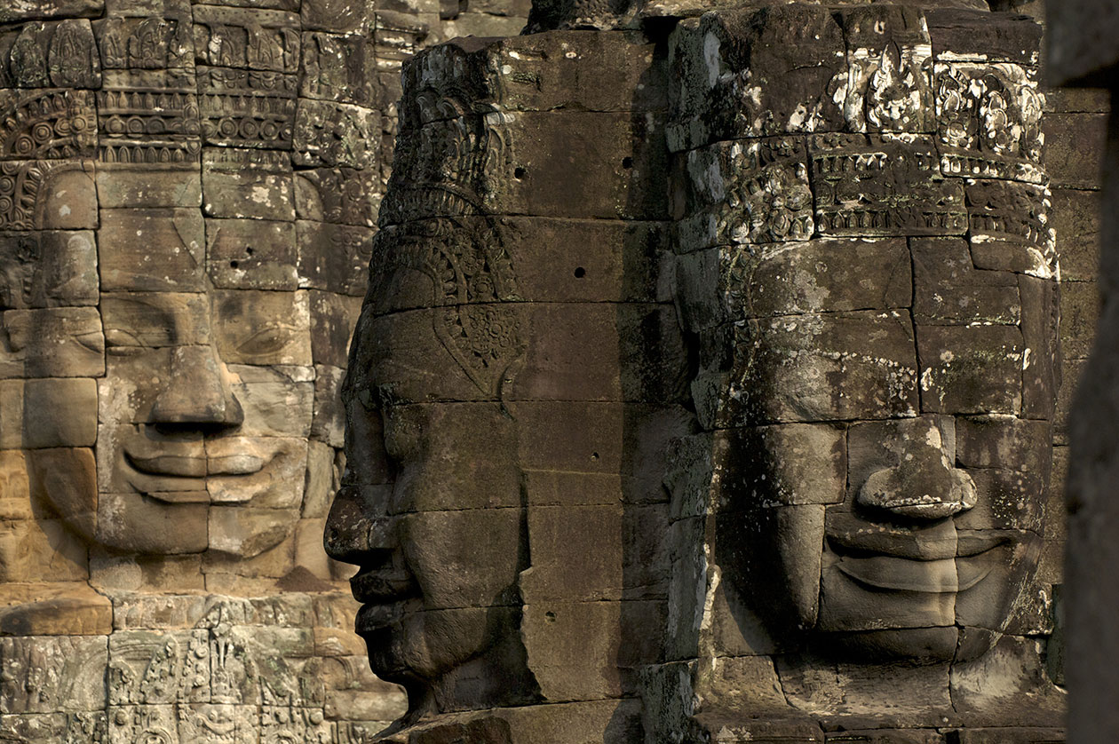 Visages de pierre du Bayon à Angkor