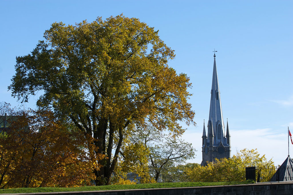 Vue d'un clocher d'église à Québec